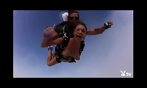 Unembellished hawt angels skydiving!